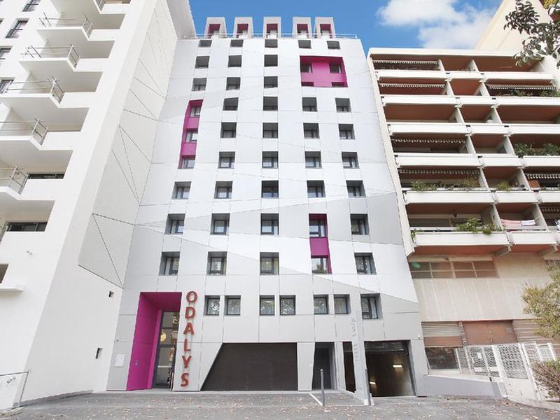 0793DC37FDB9884A23FE767C8C657A7F