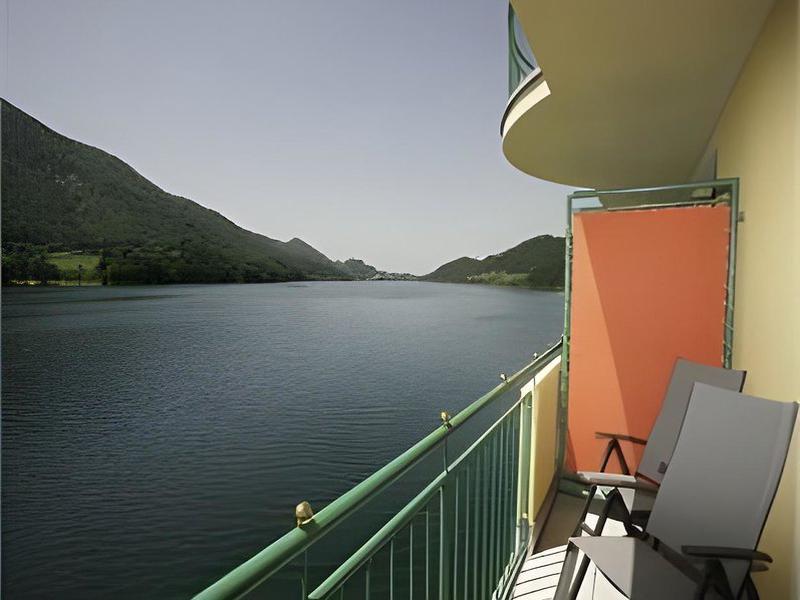 D554F2AC692F700A992E3AF67A444197