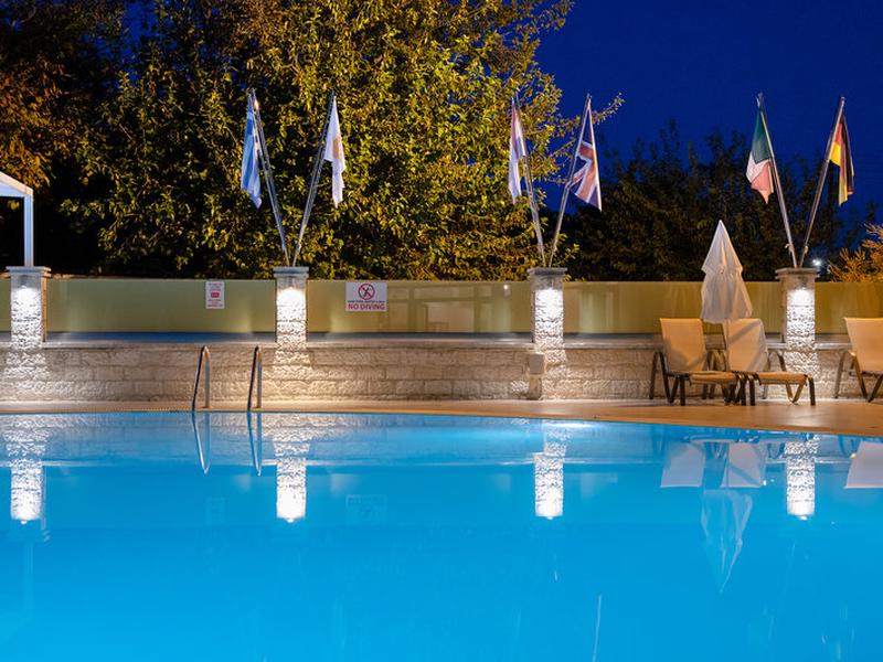 0146810DC8F2ED84820D974B6E1F659C