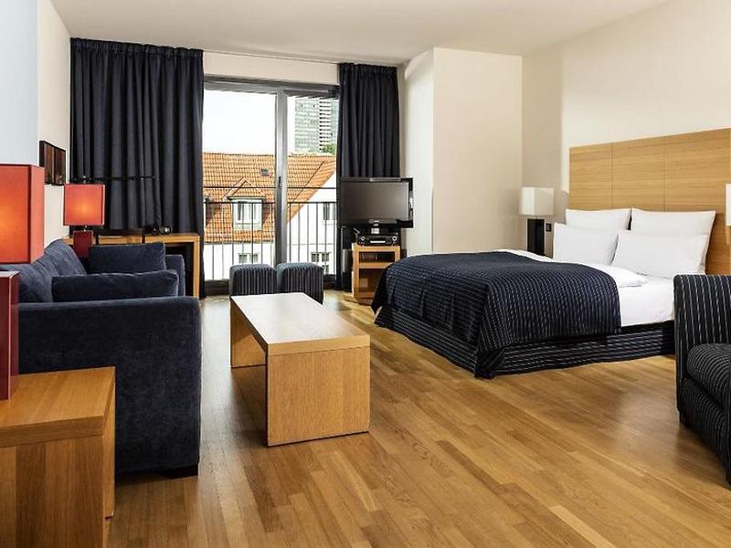 8CC73B903A7B807977D25DC6CE653523