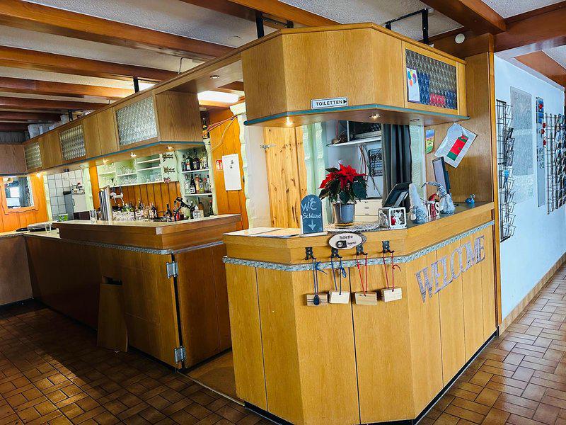 18691005E4DB9F9B2951B723CAF8FCDC