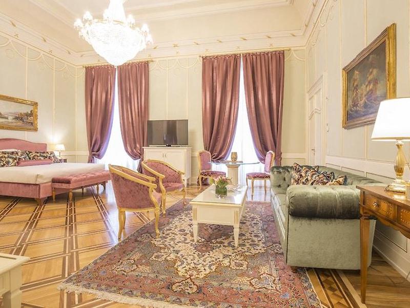 EFA9A9B39D6D14C8EEB078E9146F18EE