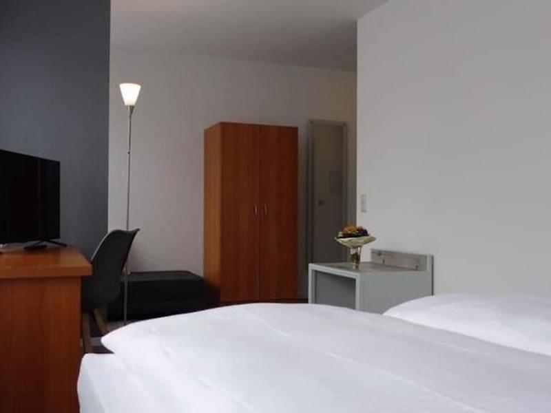 31F6FEE77975807555683D98970F2610