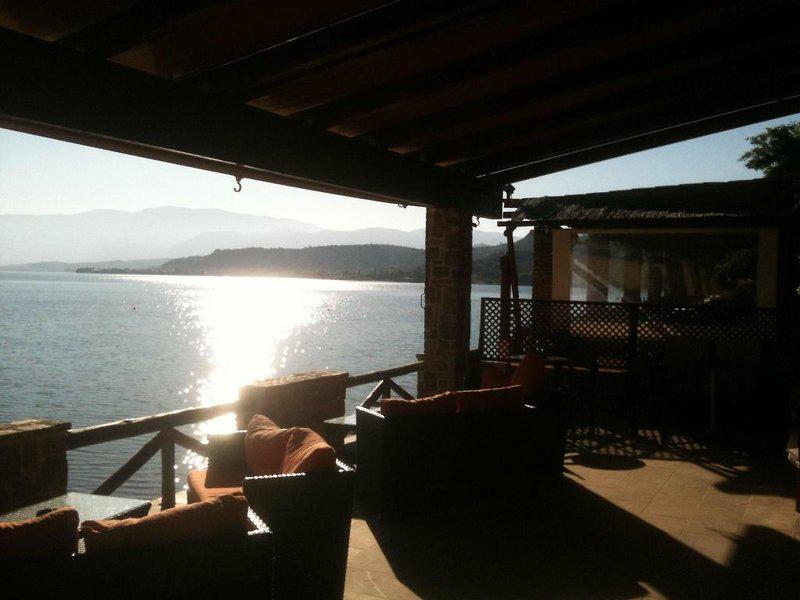 F59F38D97092429DA14F87AA5A91E3E7