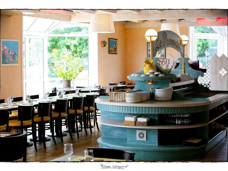 7377FF846516FBE6C6C0228D1CBB001E