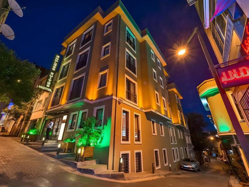 EE114A9F685DADC7C6D562FBF917277B