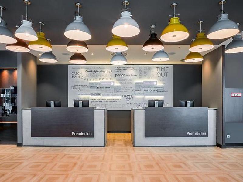 903C6A3F5A961E0ED8C7B9752A3AF58E