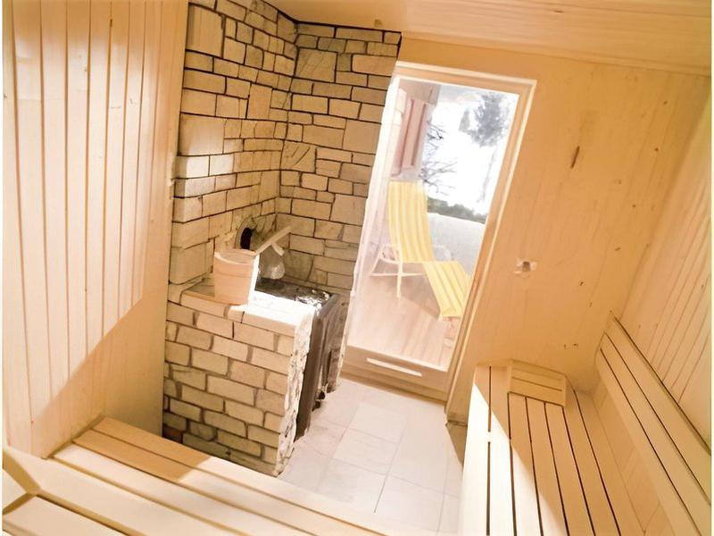 46A5BB9B879DEADCD5A54114314C3D2C