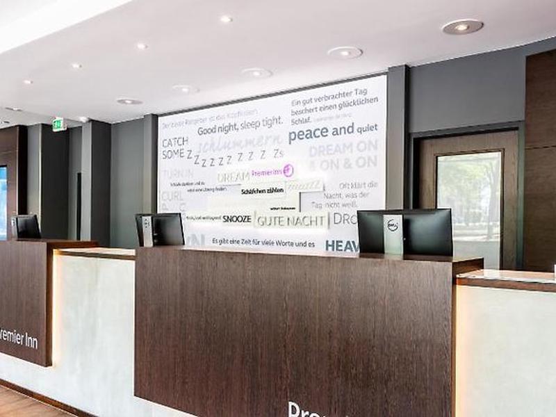 E55185645C11DE00345C718B3E0E7BEA