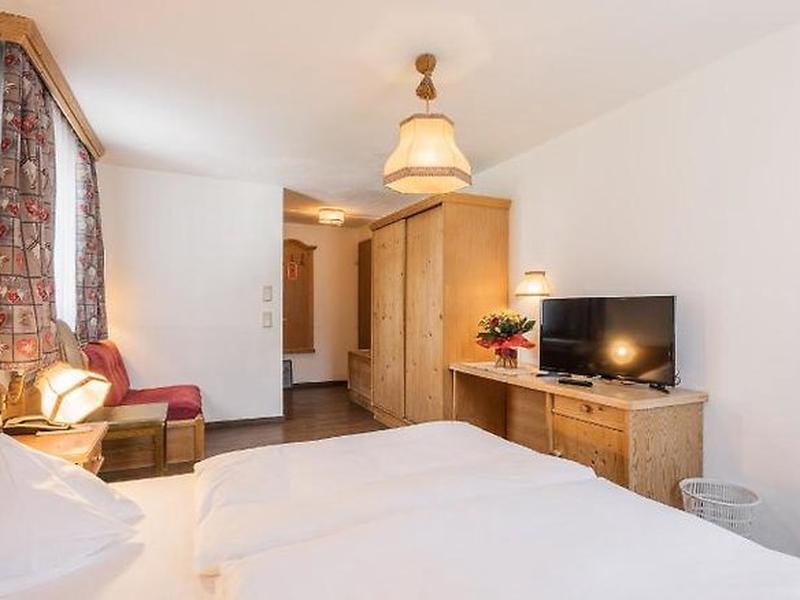 460AA0D012423E54F69EA397A50C62A5