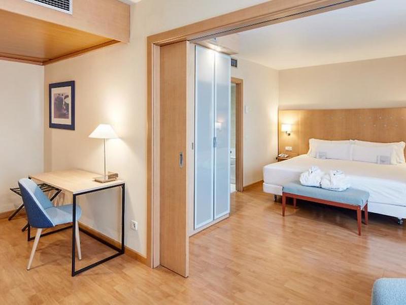 4F3FA63183BE4194C963CE76E8A6B447