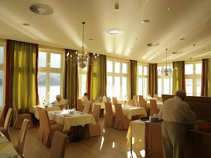 CB8A60C2708175E3A54033300AA050DF