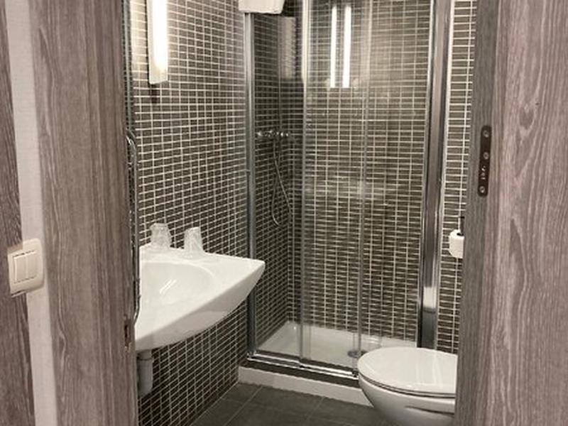 F533E1D91D321709151AE0ADD93FAA0B