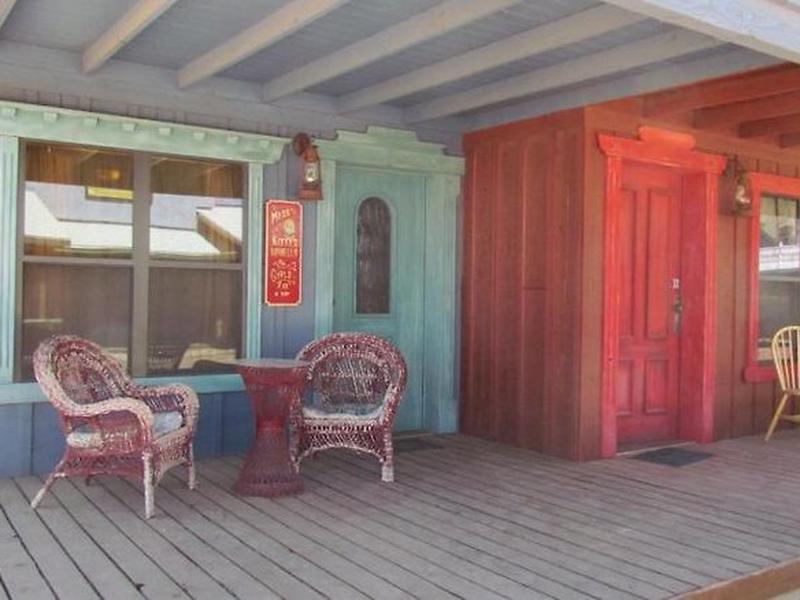 33EC4A0A0E049BCAE6DB024009064EDC