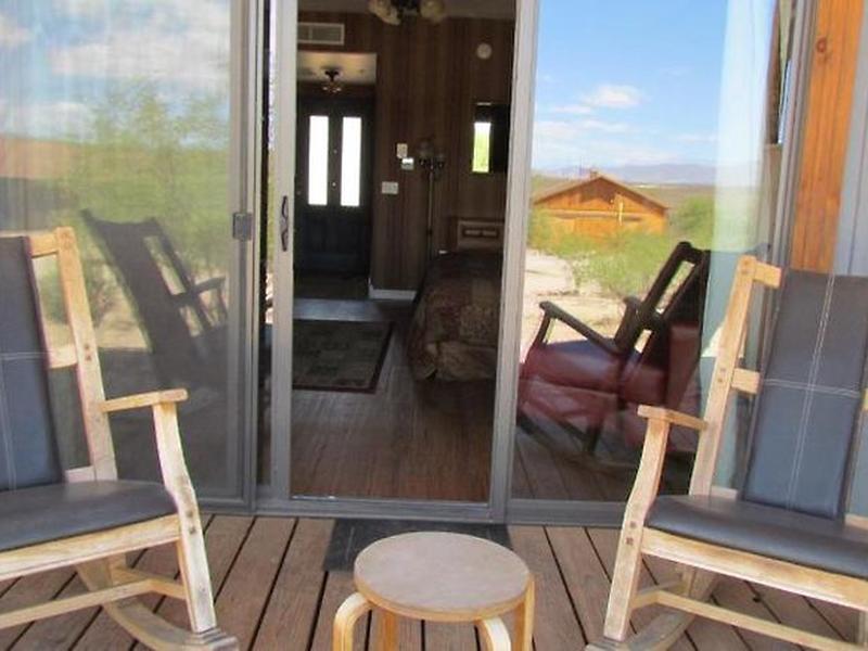 42F61EA4FFB67181F361029D30ABA094