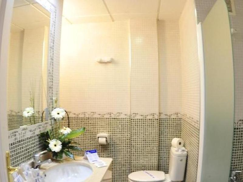 212E174E86D0FD5A51206F613DA393E3