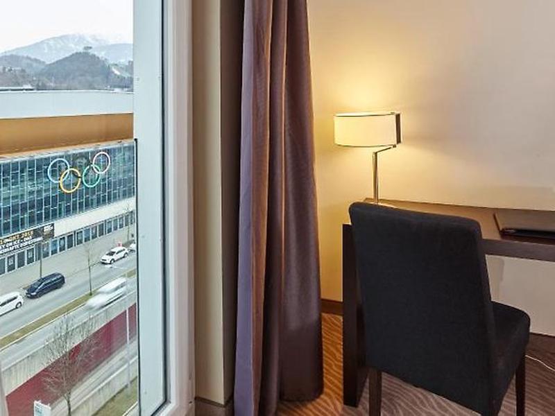 FF14EEF5869D23936FFB16E6CC00E6F0