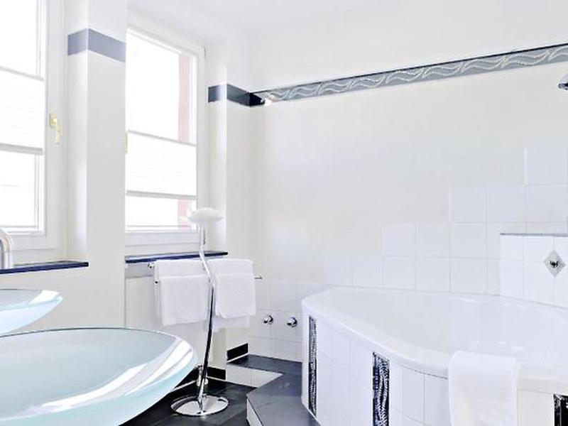 4780E5E8D9793B41682633B04D0AFDAA