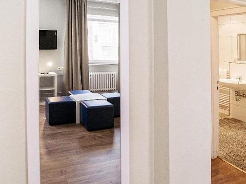 CA0478ECE9038E04EBC07F06A447FF84