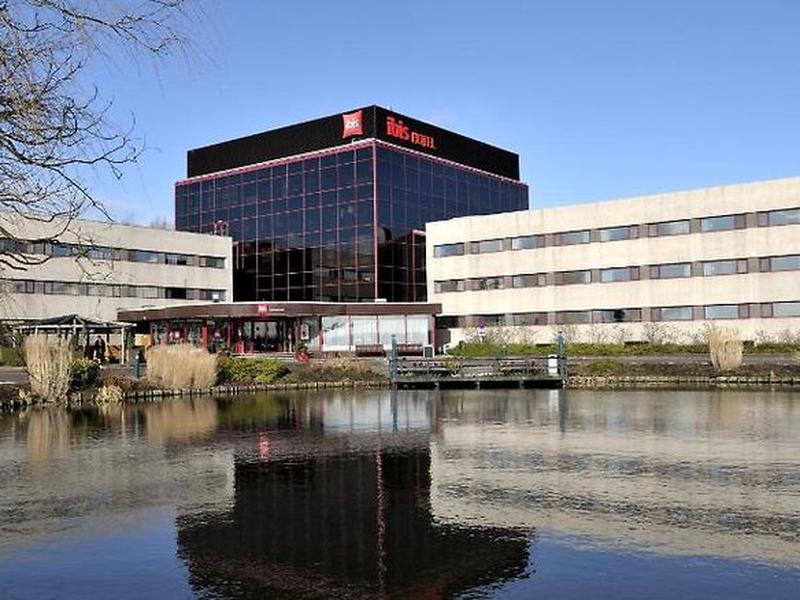 4C14BF1D71F43F0EAA9E1F097EDF7A35