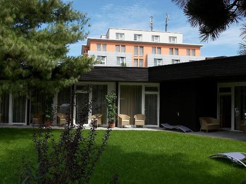 C7E94BBD101427D4E943D619E7E47BF9