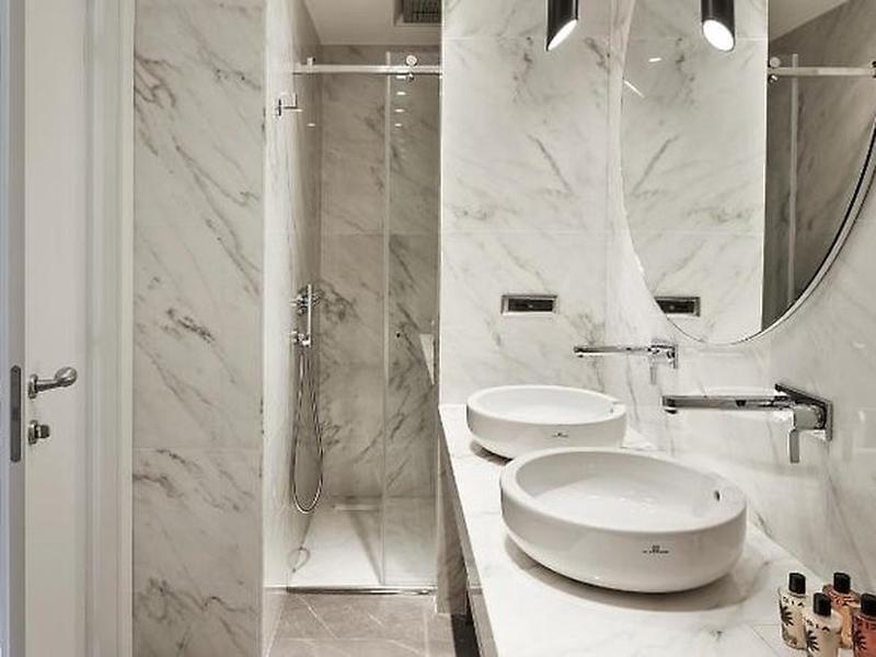 C2EA41042EC489FB10E4DCAAF246AF0E