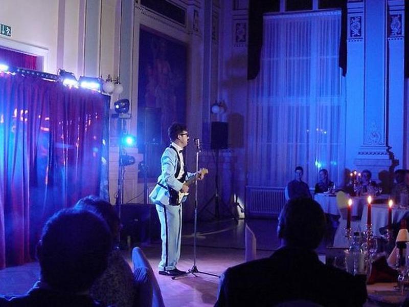 F678D56F4E77E94F600E9939E05C7336