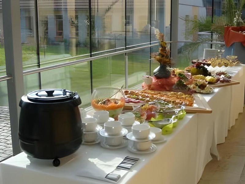 E985904FD9B678D5C2809044DDA14F06