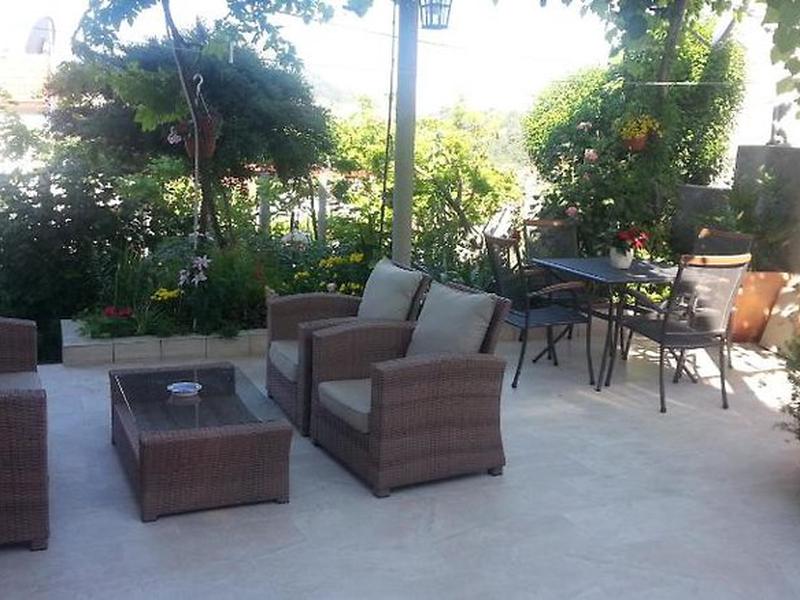 F1AF03E22DE40DB8042305263516CBF9