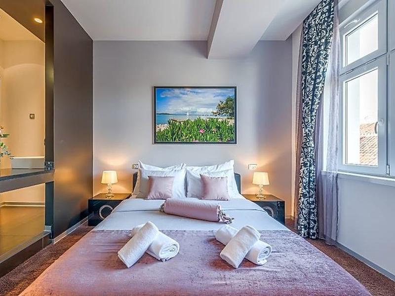 A9203418ED4065817C69ED49C35B1E23