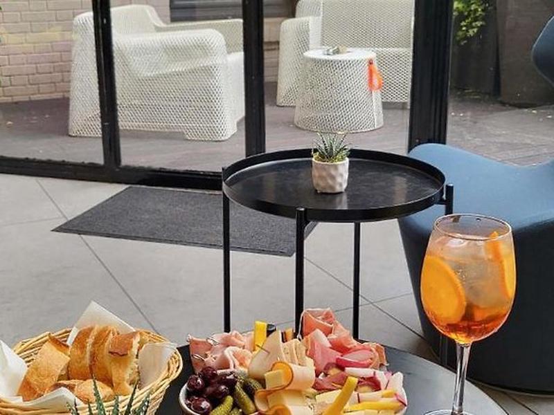 FB8134C4D415DB82FD4634C8FF1A3EE6