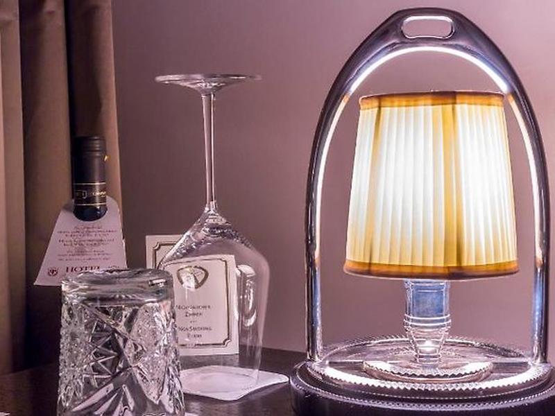 FEB169C1067C69A5AC4E63F79839FA99