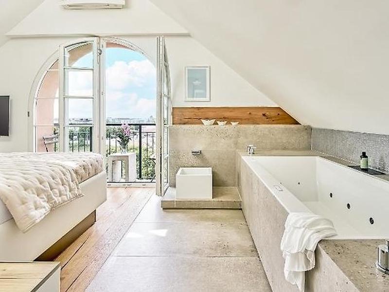 995D8EC90C03E354D4AB3EDE51C7E8BA