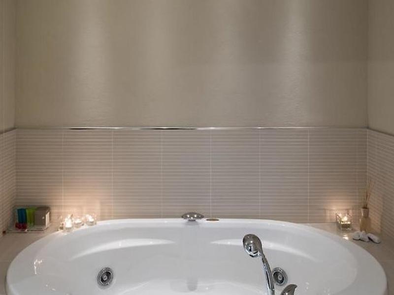 C5514D00979FB54B77659DD18F87FD4B