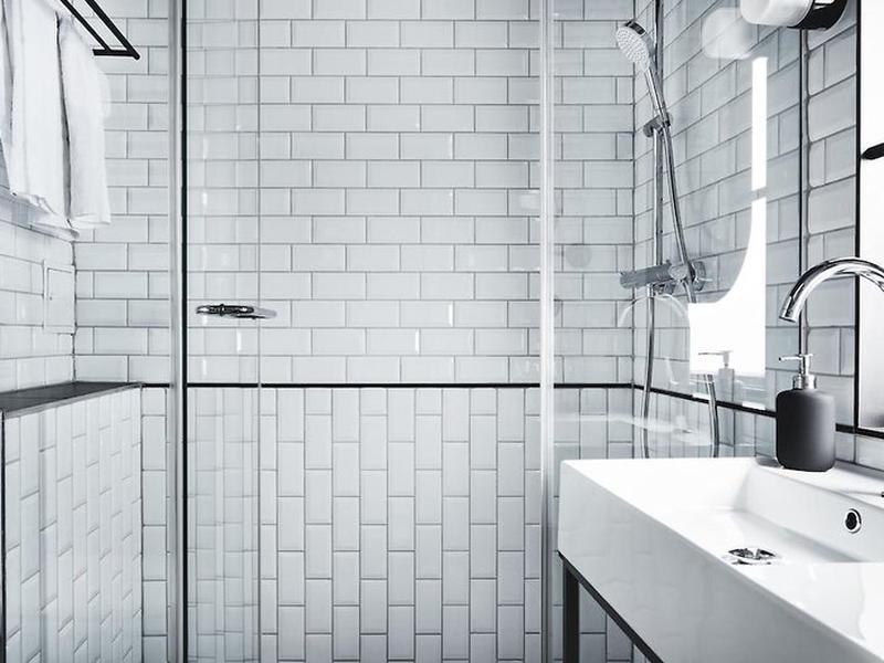 A92F66DD2453D66A707F632BFAC3DA57