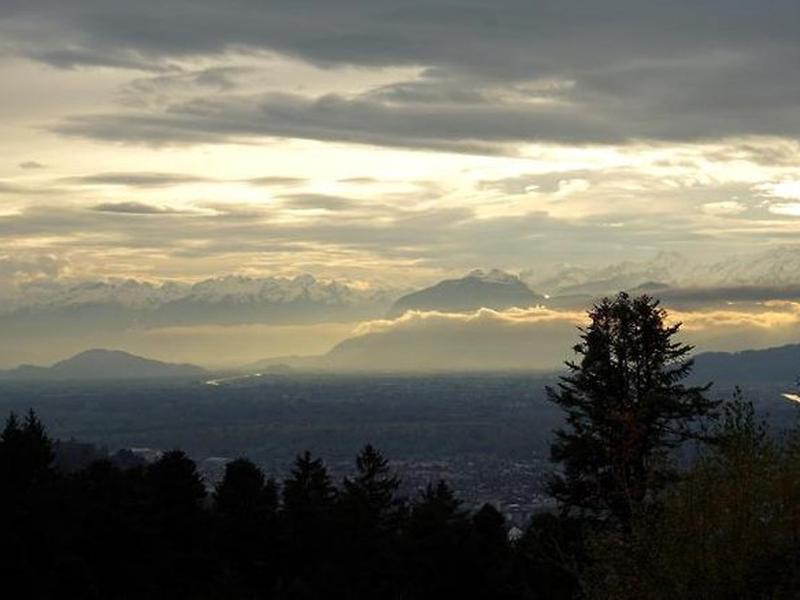 99E0209AF57A1EADF060741F70BE9D8C