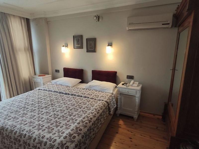 C8F1C1EC30EE410A5AEEA67C657624C4