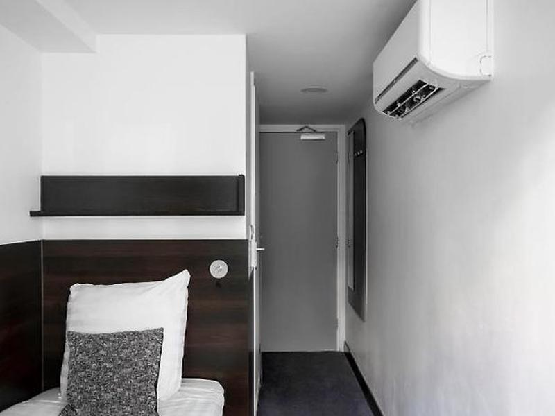 DAB560BD2490C44968F9810DD9C1CF07