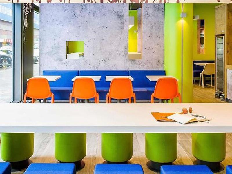 176FE7198C55B4C812DAE3774ECF9976