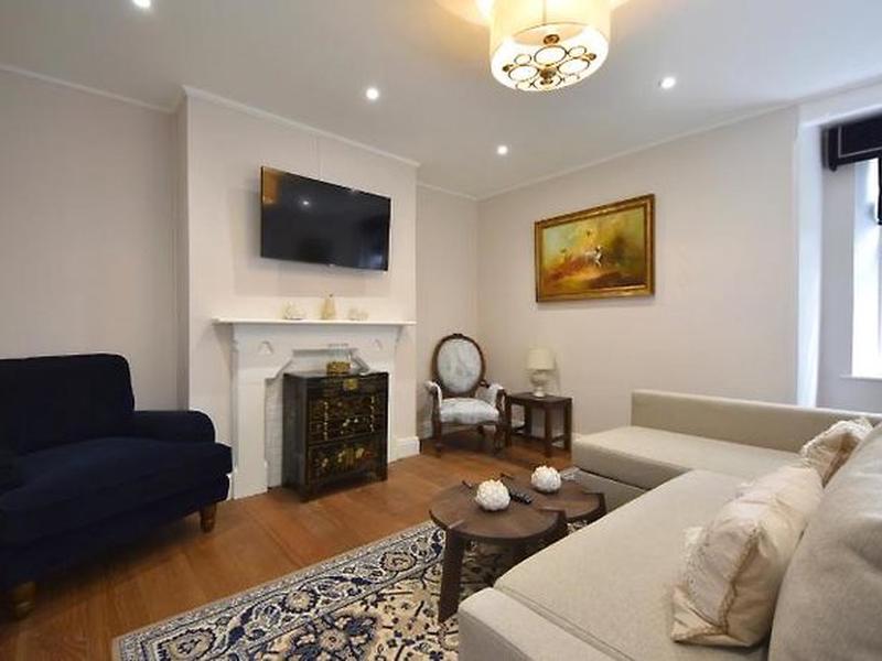 49D253DB86625794F688D3362F09D905