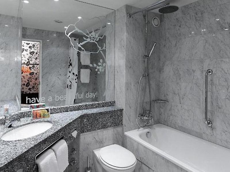 221868A0A8F23EF971BDC48A554BC20B