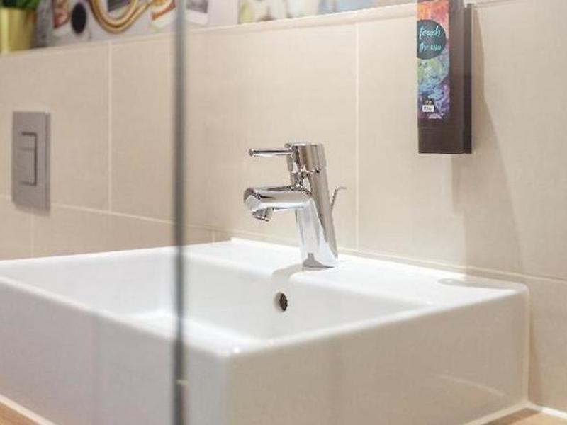 150FF1E323FF00B43063720AF8839B30