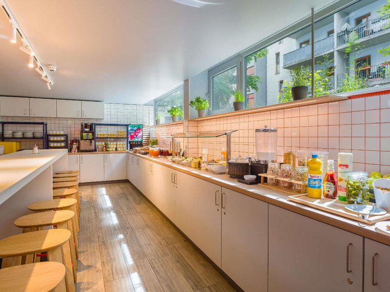 BE7BD408D53BCC9E3AE59E092D126B45