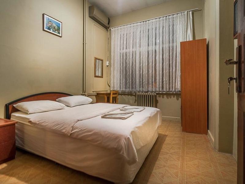 9388AF5613390BB3615A9FC7CAF1EFAB