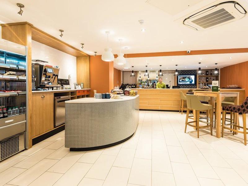 B53ECE857178F11C30DAC5AF97508B45