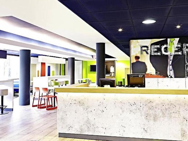 B51977FEA16B025C411B32FD3C5DC49A