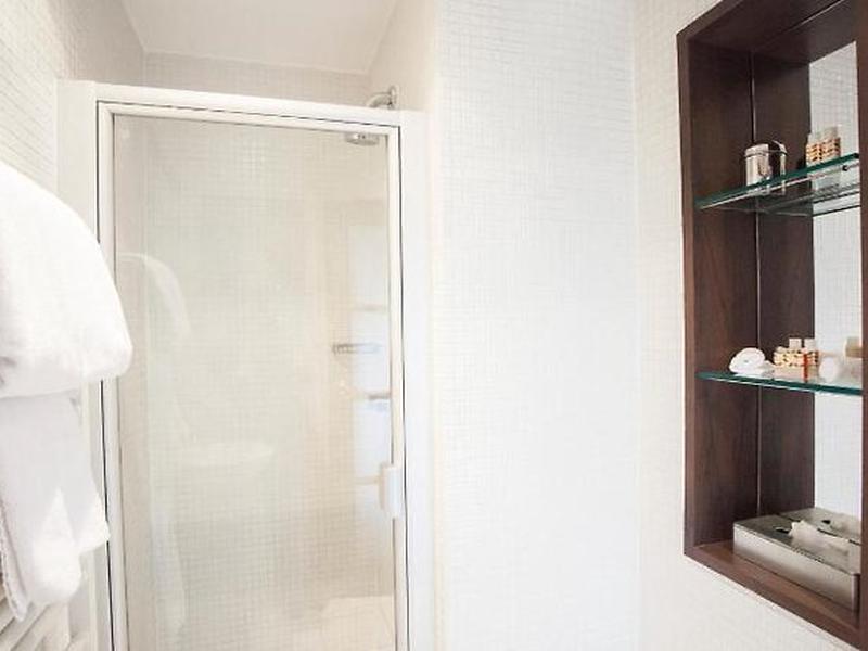 C838100446E62722547246348135961B