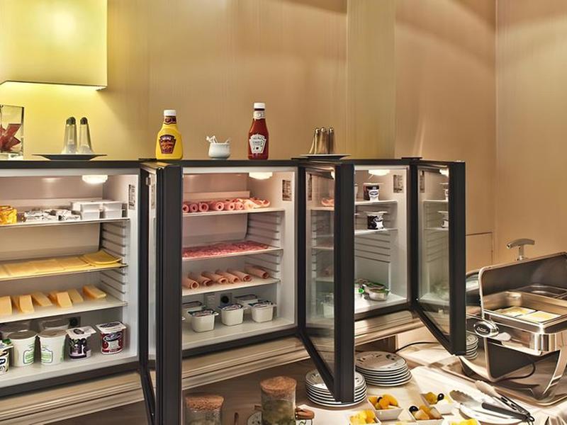 FE98DD58F2BF69BCC7F180E762C6A684