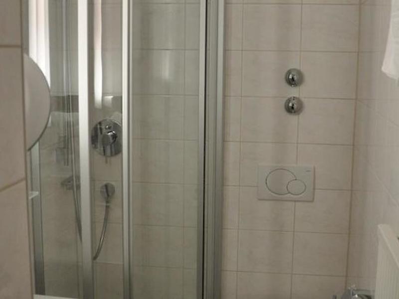 B339DA4854FCC84ED35EB4D64D6D1BDF