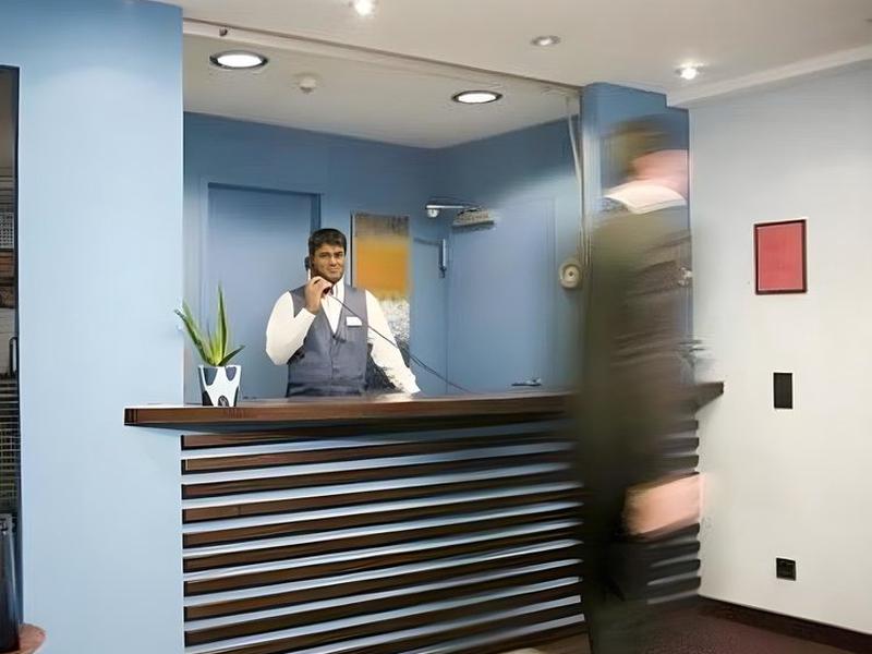 FC75125961188FB17F4E05BA1C03BD20